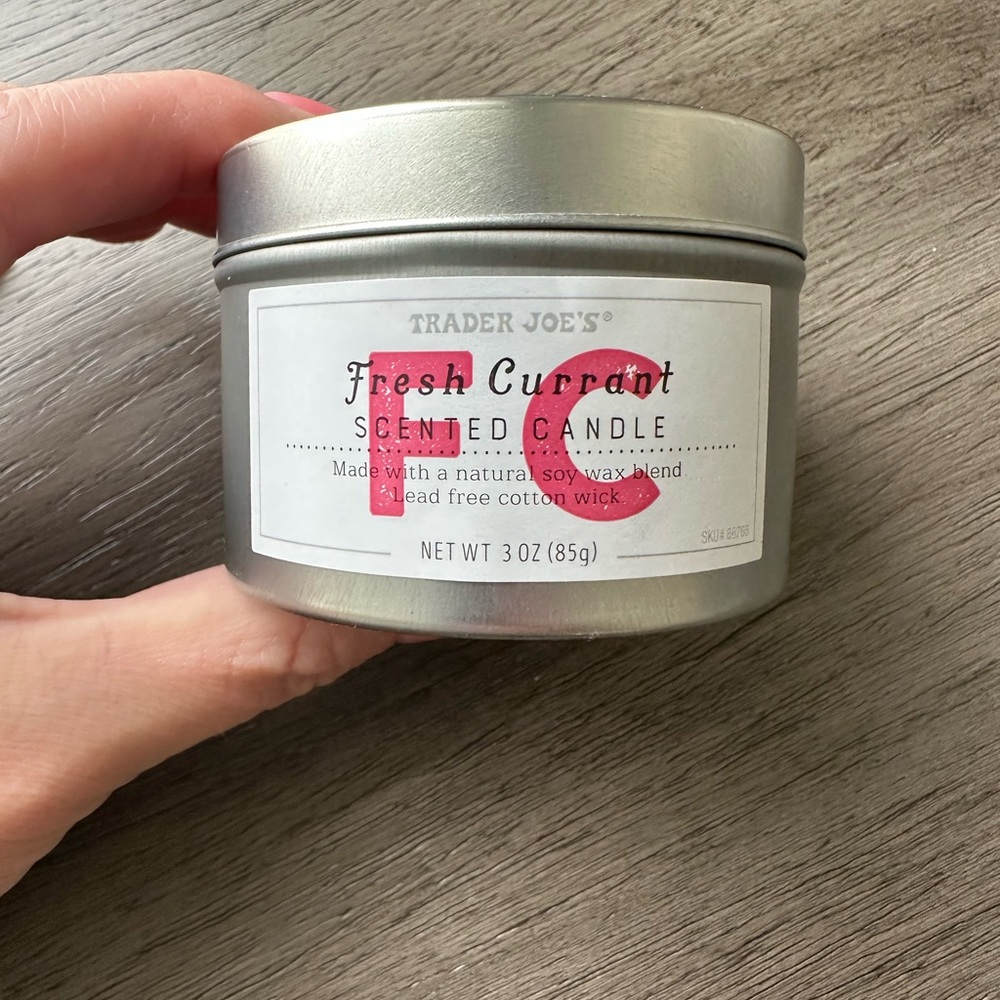 NEW Trader Joe’s Fresh Currant Scented Soy Wax Candle - 3 oz